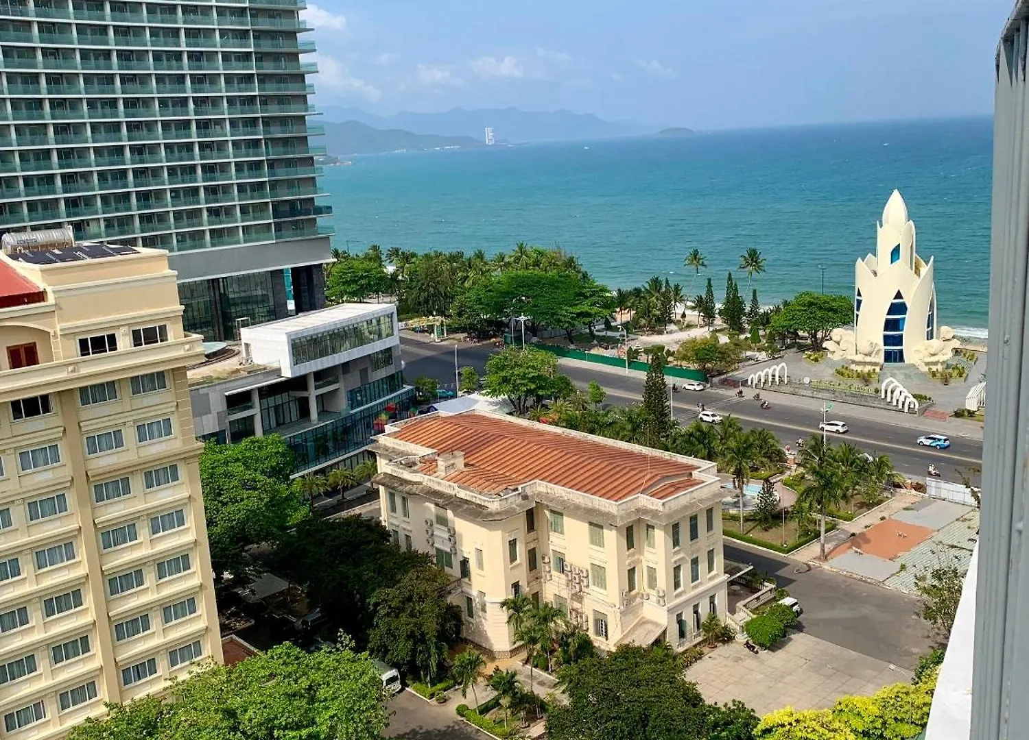 Aqua De Hotel Panorama Nha Trang 5*,